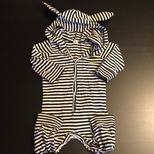 Goat milk nyc 18 month black and white stripe